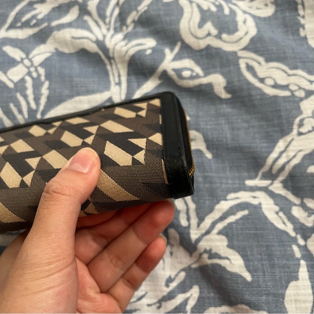 Mulberry M Zip Geometric Pattern Medium Wallet - image 2